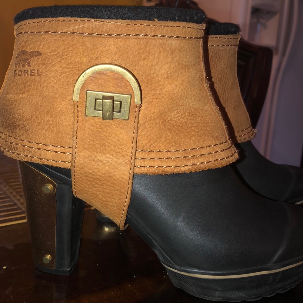 Sorel boots ankle rain boots